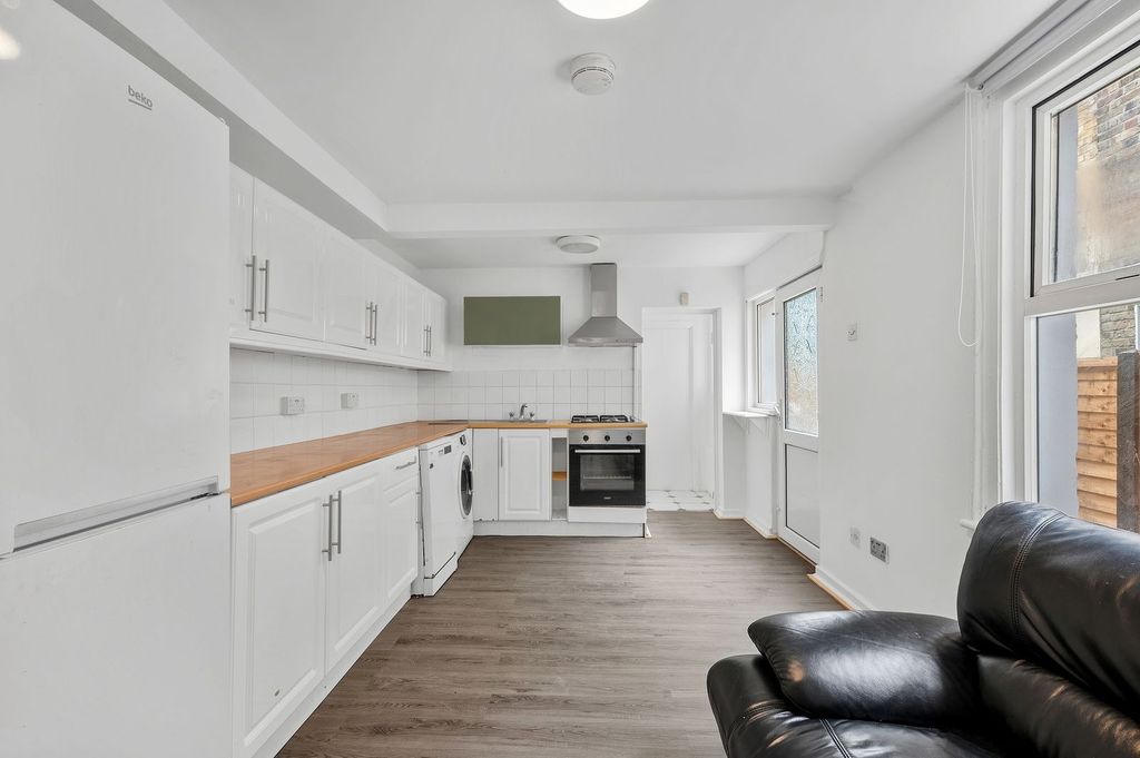 Property photo 1 of 13 Picture No. 06