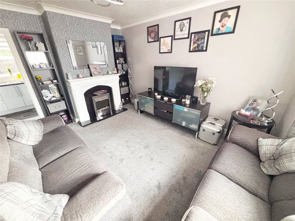 Property photo 3 of 12 Picture No. 05