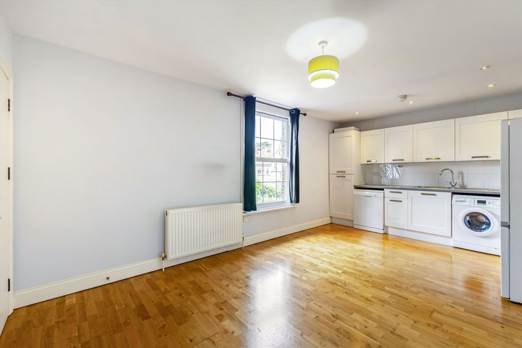 Property photo 1 of 4