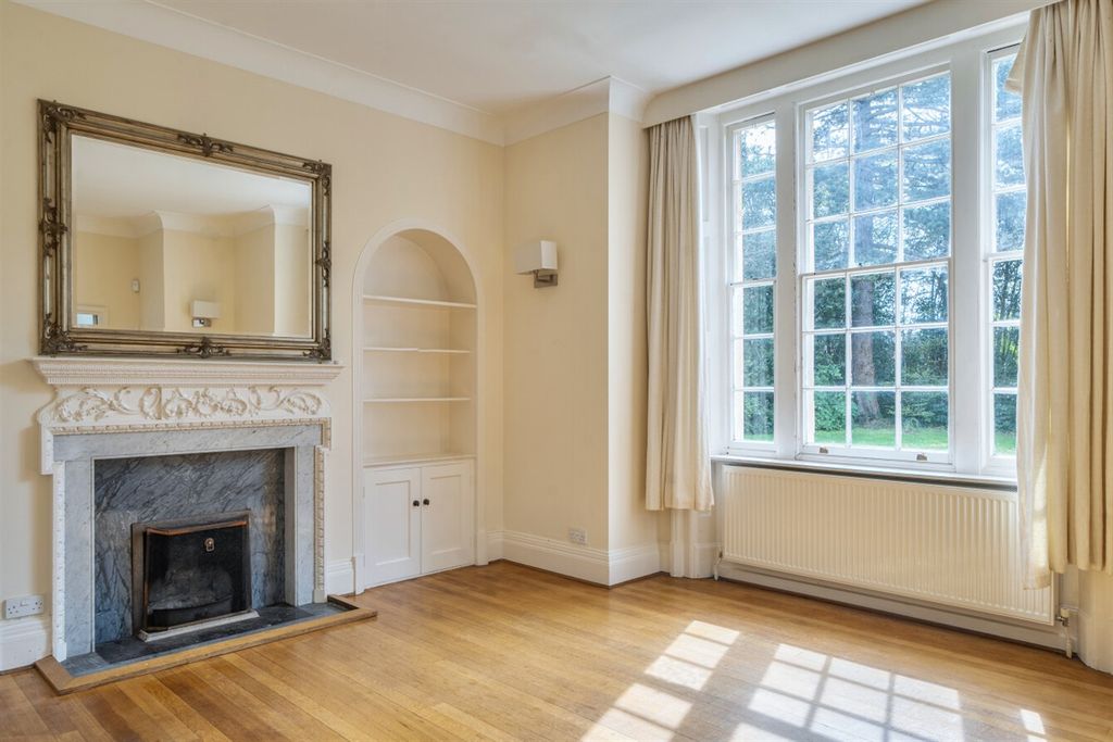Additional image 7 of 6 bed detached house to rentFlint House, 2 Mill Lane, Langstone, Havant, Hampshire PO9