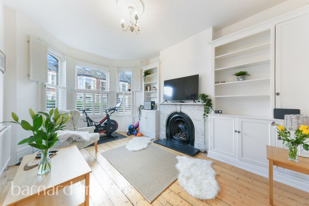 Property photo 2 of 12