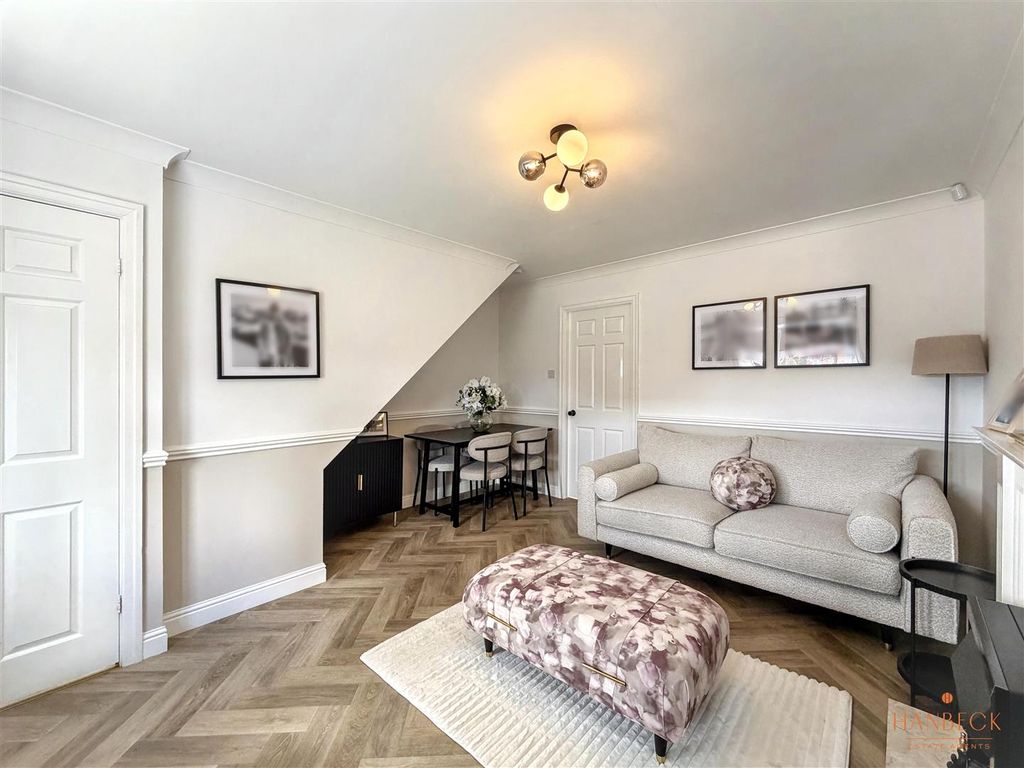 Property photo 2 of 13 Img_1405_Blurred.Jpg