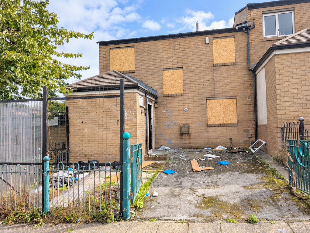 Property photo 1 of 12