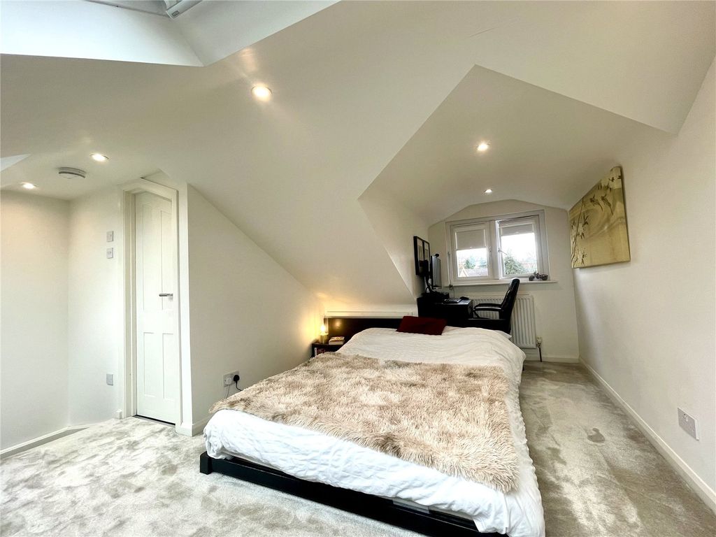 Property photo 2 of 17 Picture No. 06