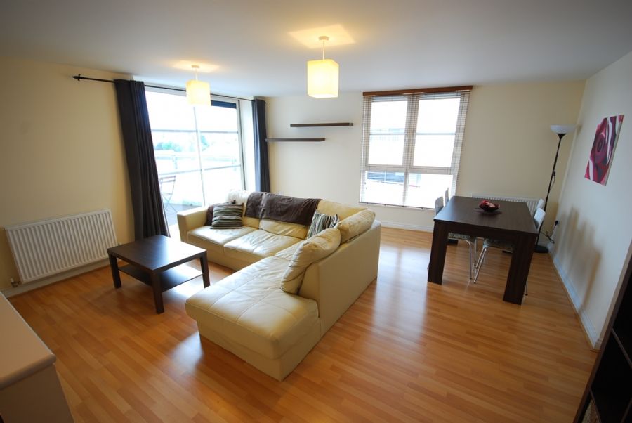 Property photo 2 of 9