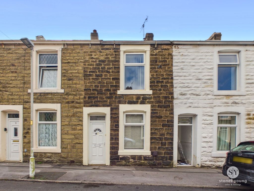 Property photo 1 of 16