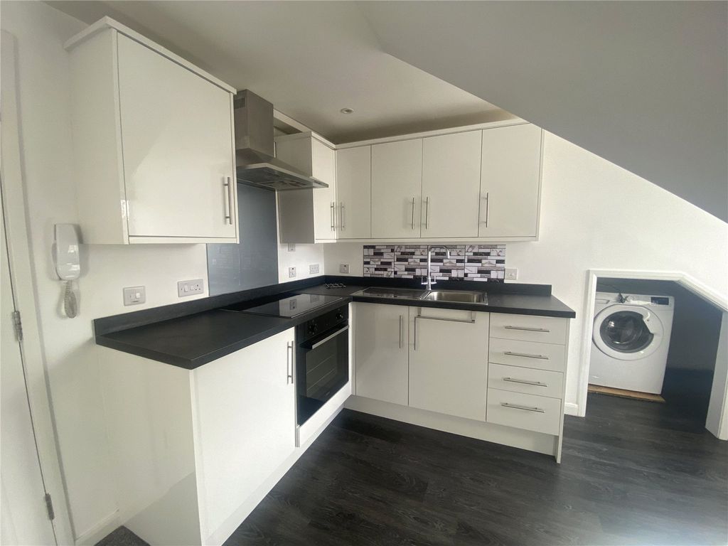 Property photo 2 of 8 Picture No. 03