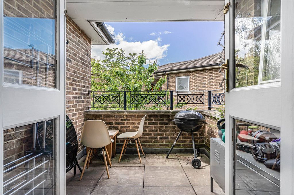 Property photo 2 of 15 Balcony