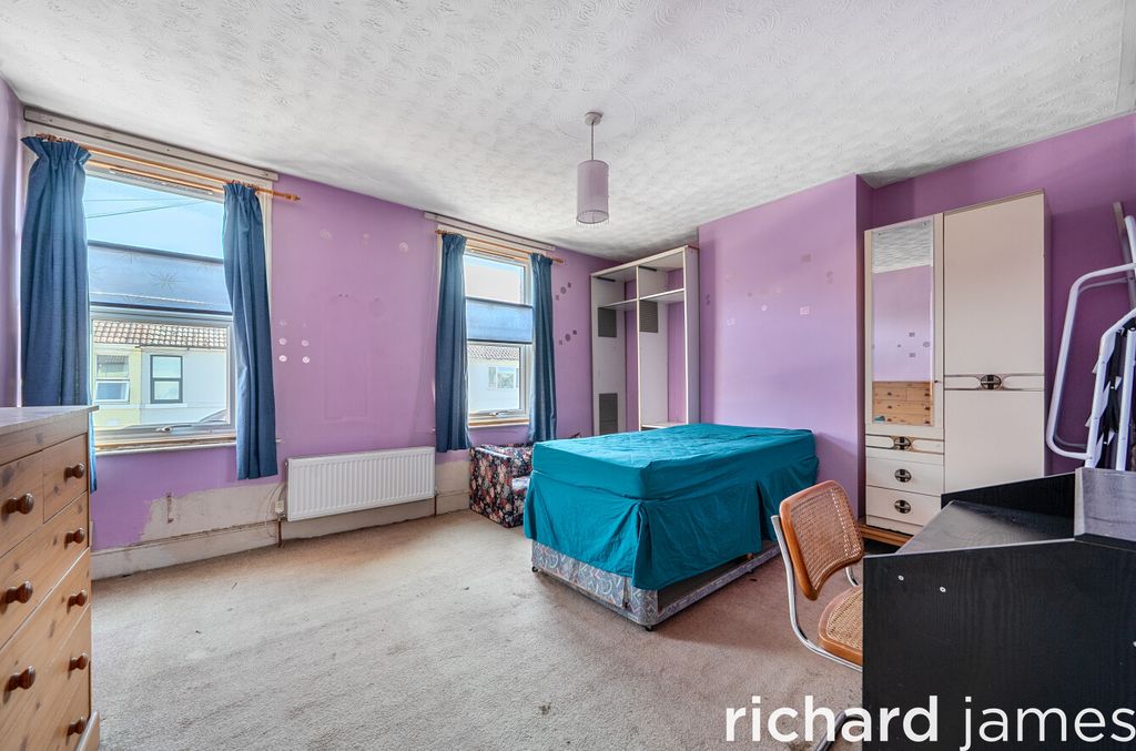 Property photo 3 of 11 0Bb19c992d3c42F2B436E00A73B0Affa