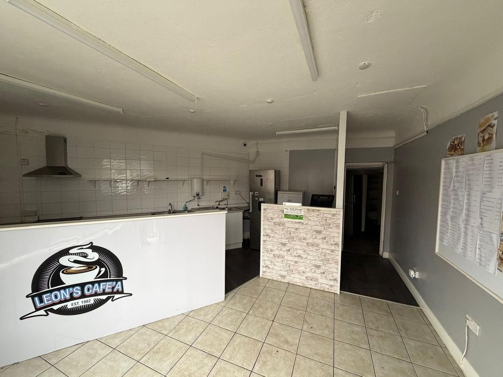 Property photo 2 of 3