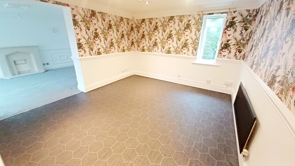 Property photo 3 of 12 20250128_143633