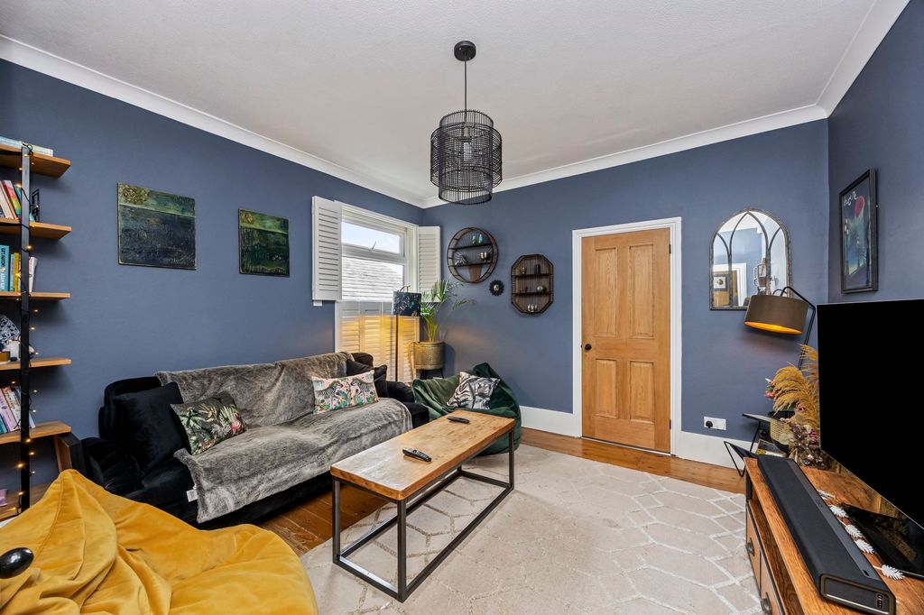 Additional image 12 of 5 bed semi-detached house for saleHaywards Road, Haywards Heath RH16