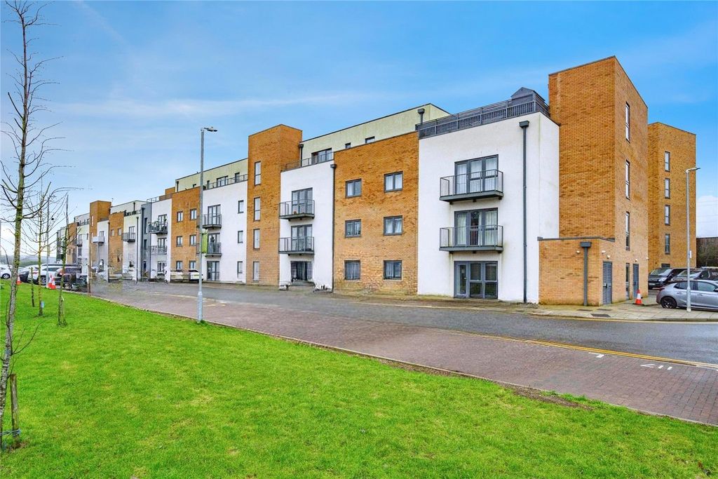 Property photo 1 of 15 Picture No. 16