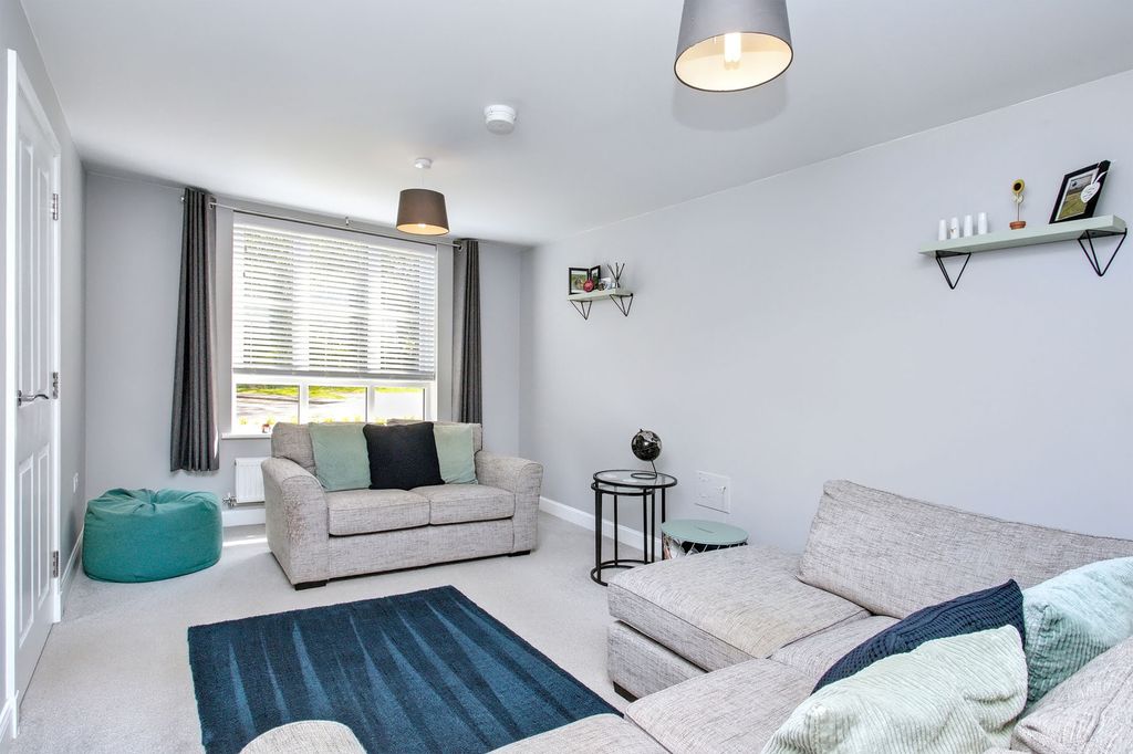 Property photo 2 of 12 Property Image 2