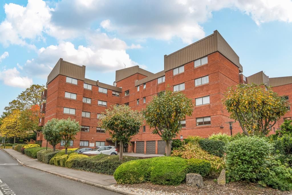 Property photo 1 of 21 External View