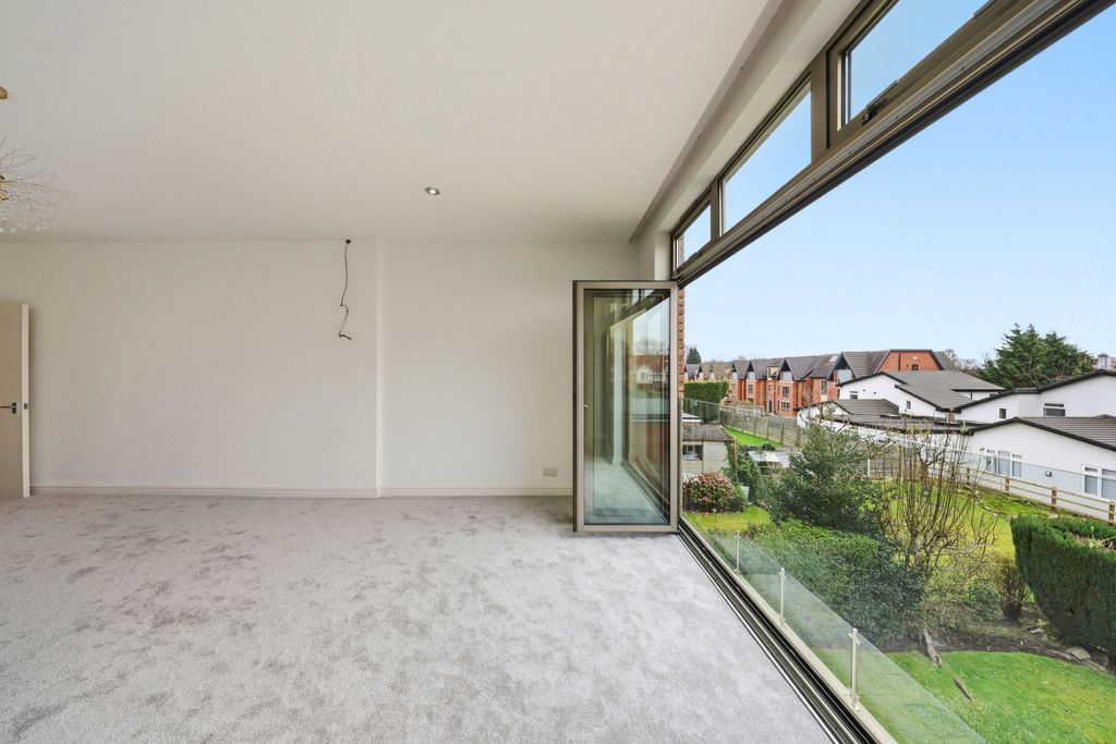 Additional image 27 of 7 bed semi-detached house for saleBroom Lane, Salford M7