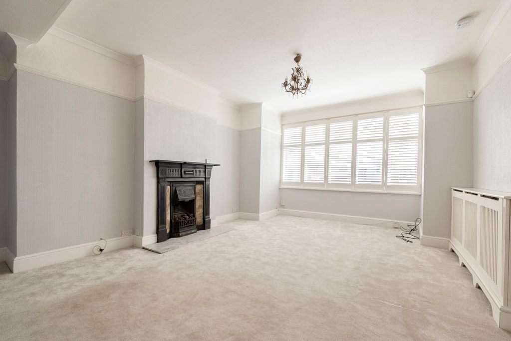 Property photo 2 of 33 Reception Room