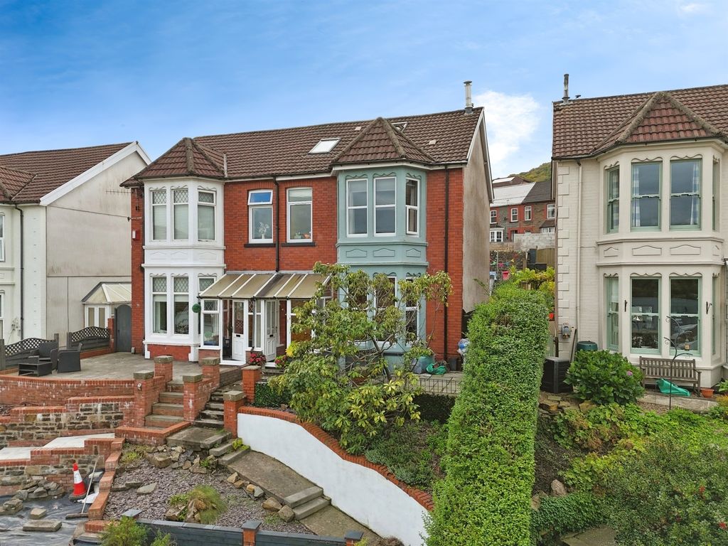 Property photo 1 of 25