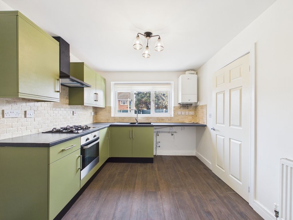 Property photo 3 of 24 Breakfast/Kitchen