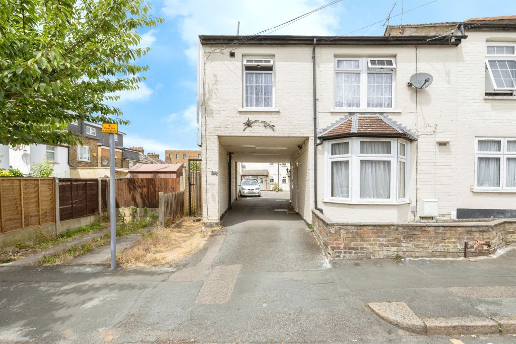 Property photo 1 of 13
