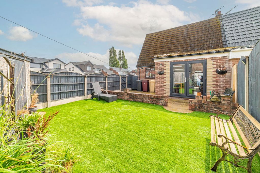 Property photo 3 of 19