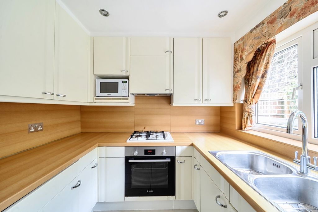 Property photo 1 of 22