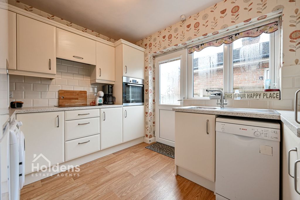 Property photo 2 of 16