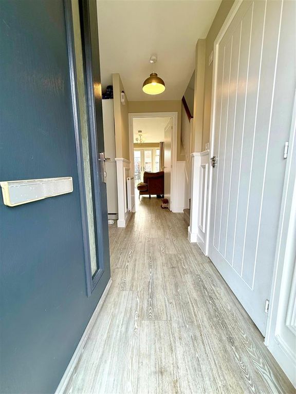 Property photo 3 of 12 Hallway.Jpg