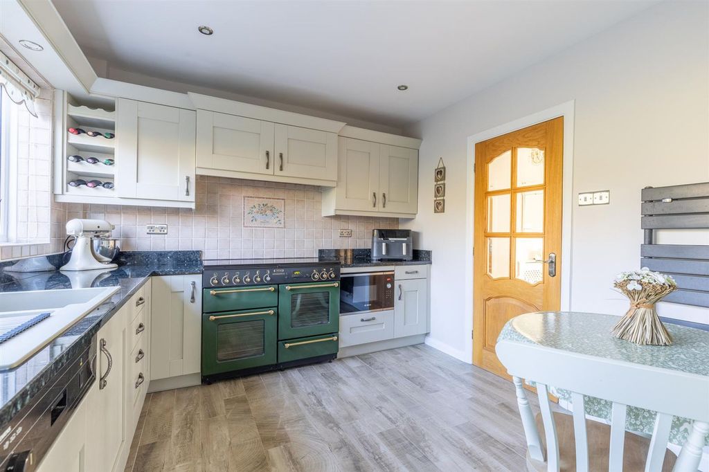 Property photo 3 of 24 13Arranclose-12.Jpg