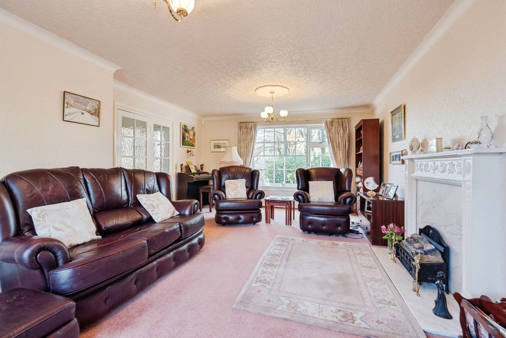 Property photo 2 of 20 Pbox-Img.Jpg