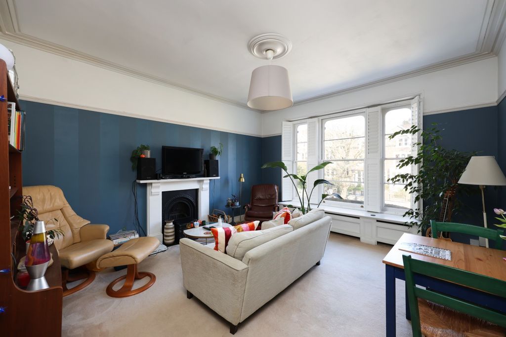 Property photo 2 of 15 Sitting Room