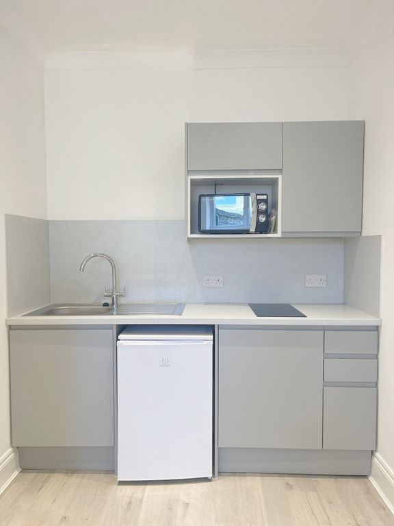 Property photo 3 of 5 Open Plan Bedroom/Living Room/Kitchen