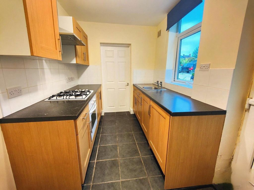 Property photo 2 of 16 Picture No. 08