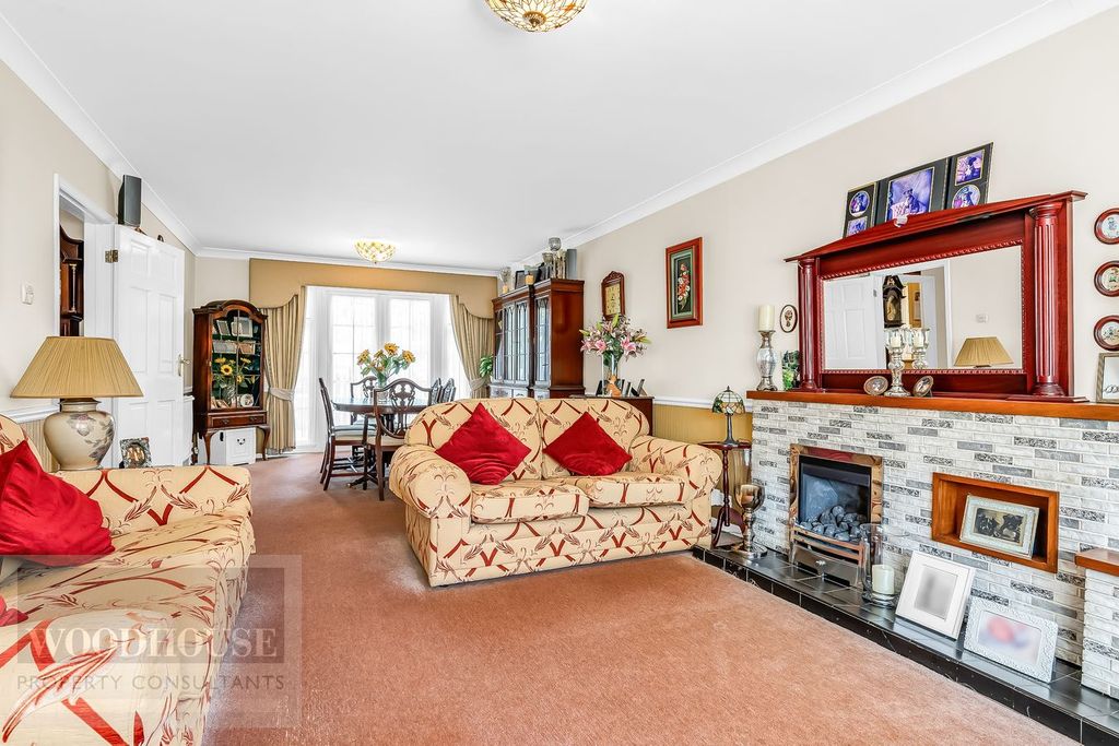 Property photo 3 of 22