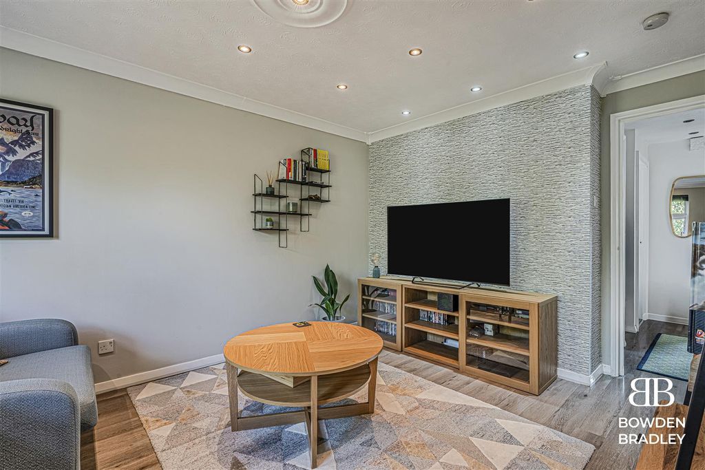 Property photo 3 of 9 Reception Room