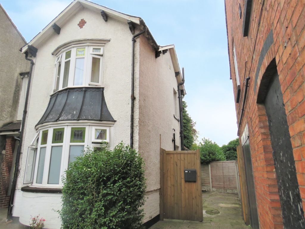 Property photo 1 of 8 Front