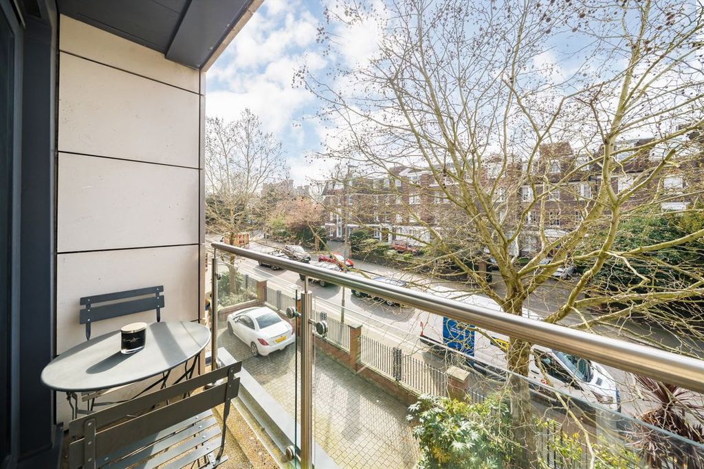 Property photo 3 of 8