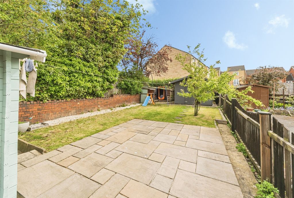 Additional image 11 of 2 bed semi-detached house for saleNew North Road, Heckmondwike WF16