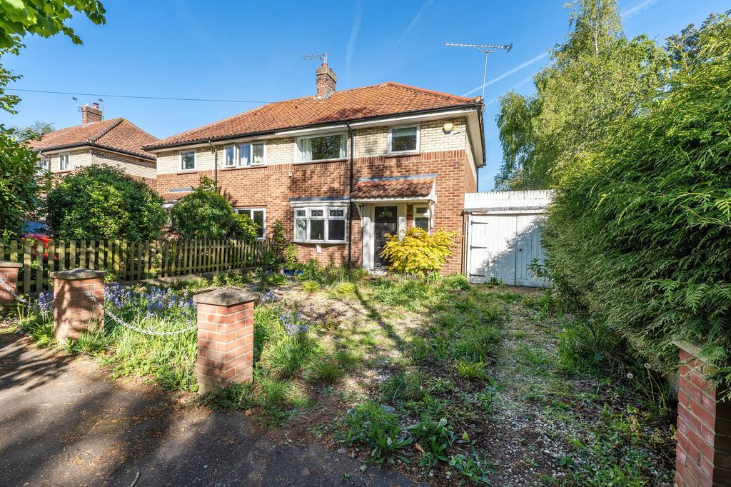 Property photo 1 of 18