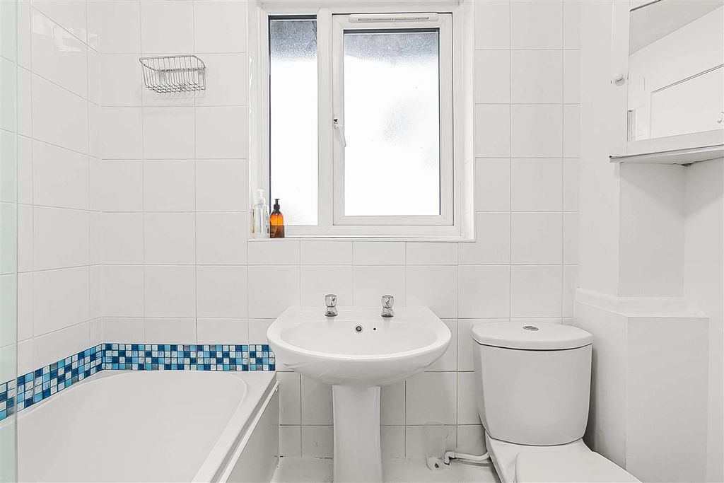 Property photo 3 of 20 3