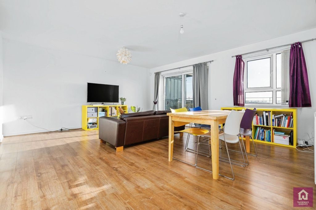 Property photo 2 of 19 Picture No. 20