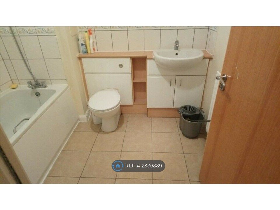 Property photo 3 of 9 Main Bathroom