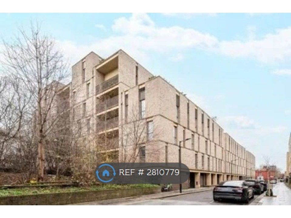 Property photo 1 of 12 Gated Development
