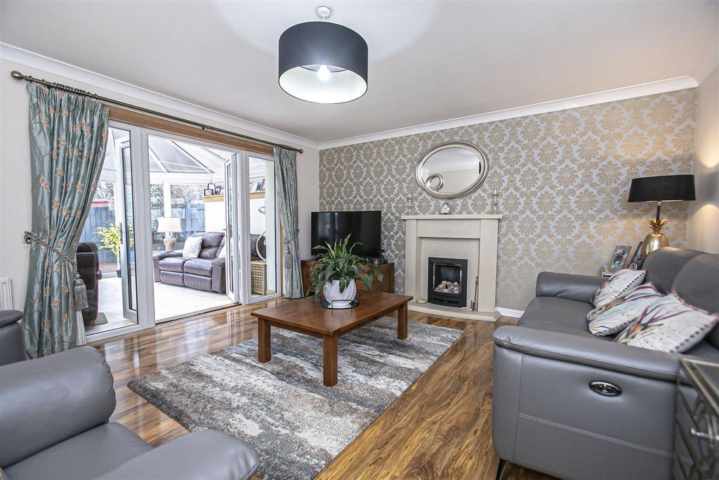 Property photo 3 of 35 03 (1).Jpg
