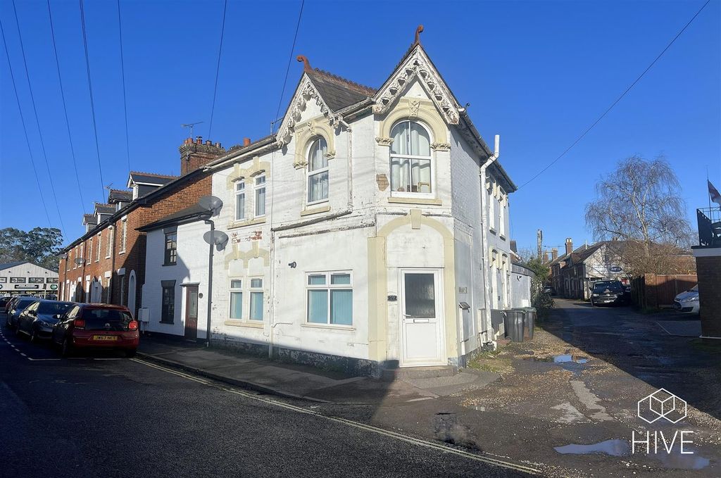 Property photo 2 of 10 Hightown Road