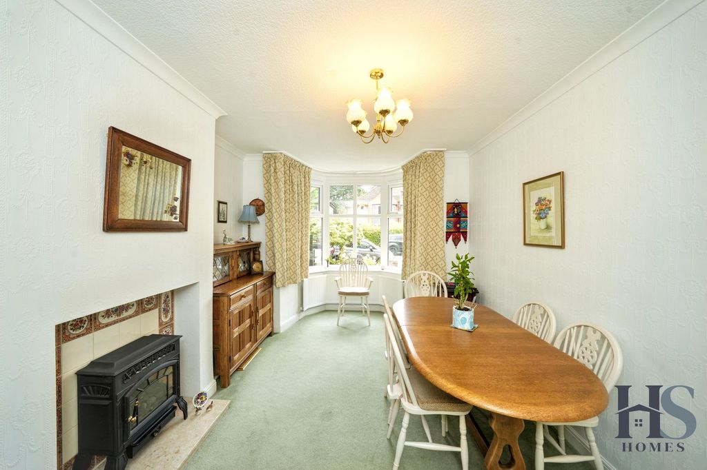 Property photo 2 of 23