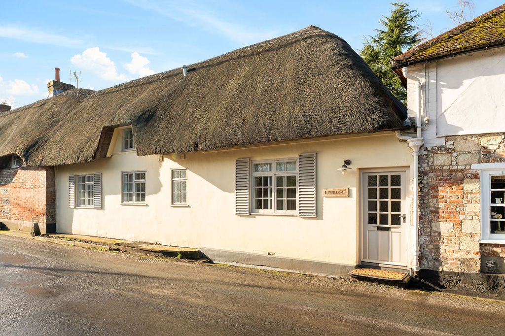 Property photo 1 of 18