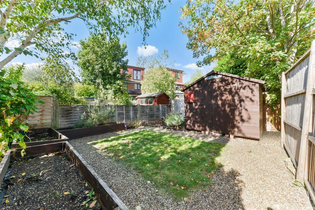 Property photo 3 of 11