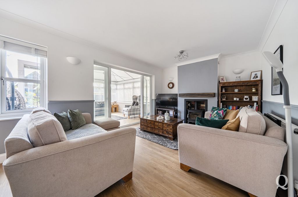 Property photo 3 of 31 6973d93d-0B75-4Dd...