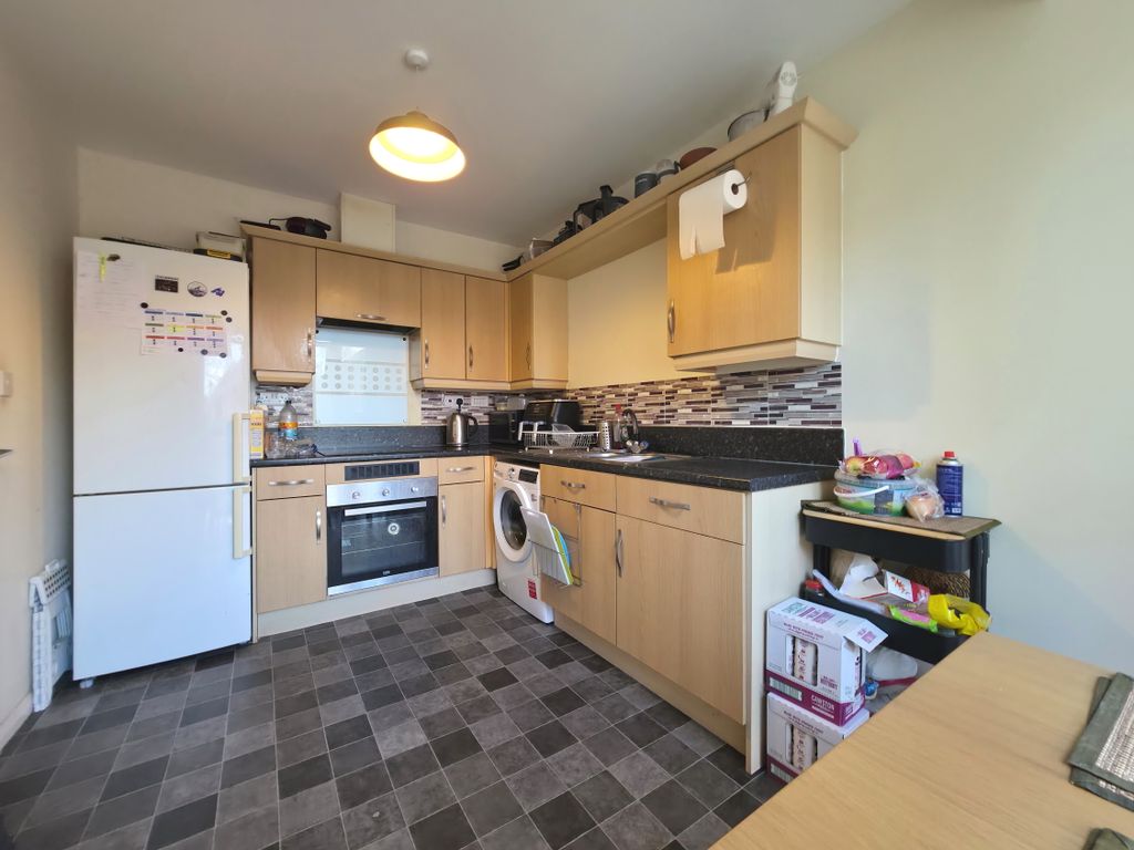 Property photo 3 of 35